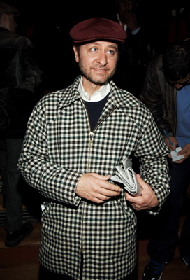 Fisher Stevens at event of Ring of Fire: The Emile Griffith Story (2005)