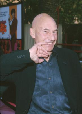 Patrick Stewart at event of Austin Powers: The Spy Who Shagged Me (1999)