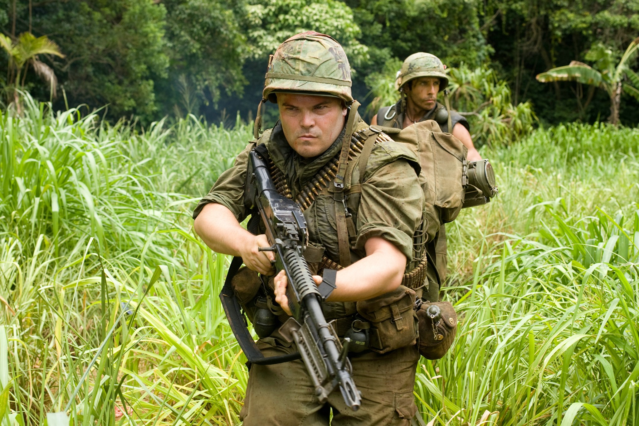 Still of Ben Stiller and Jack Black in Griaustinis tropikuose (2008)