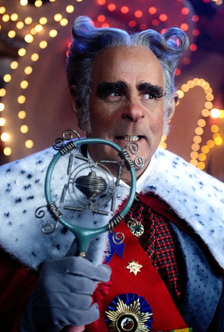 Still of Jeffrey Tambor in How the Grinch Stole Christmas (2000)