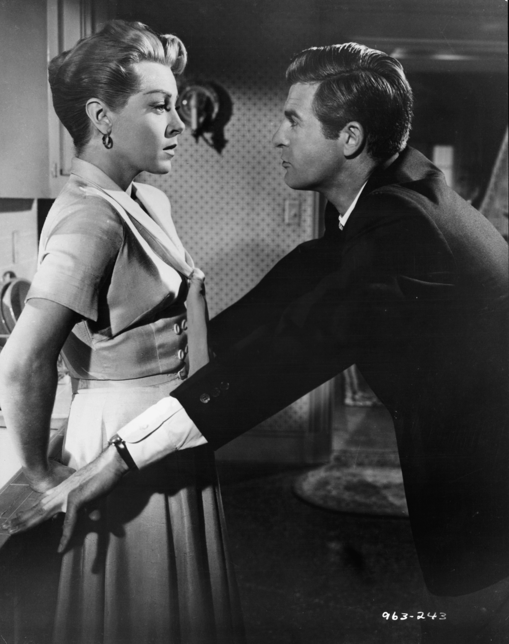 Still of Lana Turner and Lee Philips in Peyton Place (1957)