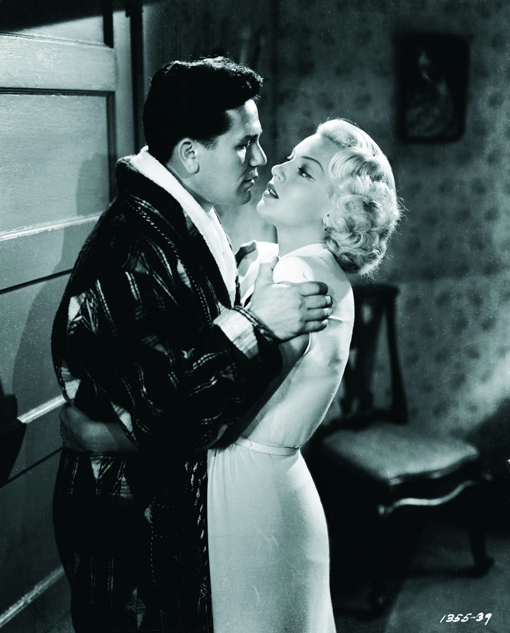 Still of Lana Turner and John Garfield in The Postman Always Rings Twice (1946)