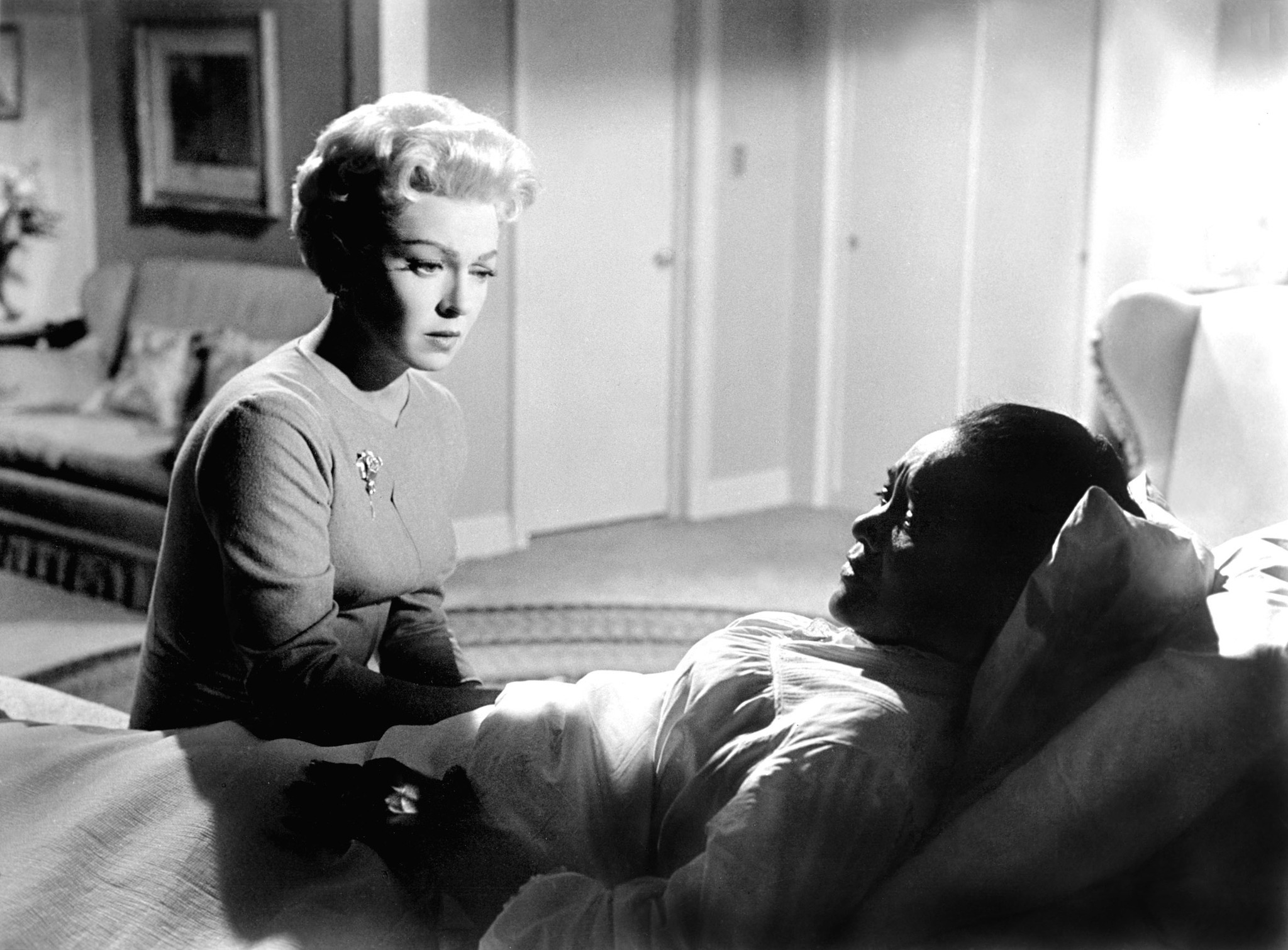 Still of Lana Turner and Juanita Moore in Imitation of Life (1959)