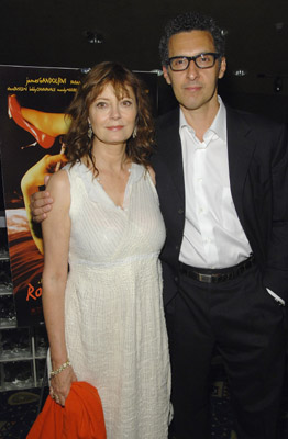 Susan Sarandon and John Turturro at event of Romance & Cigarettes (2005)