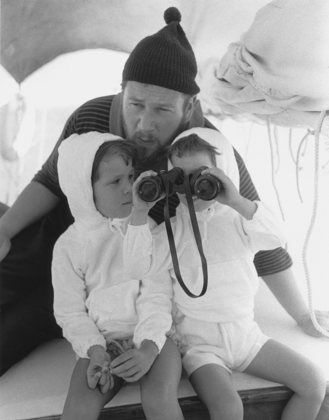 Peter Ustinov with daughters, Pavla and Andrea
