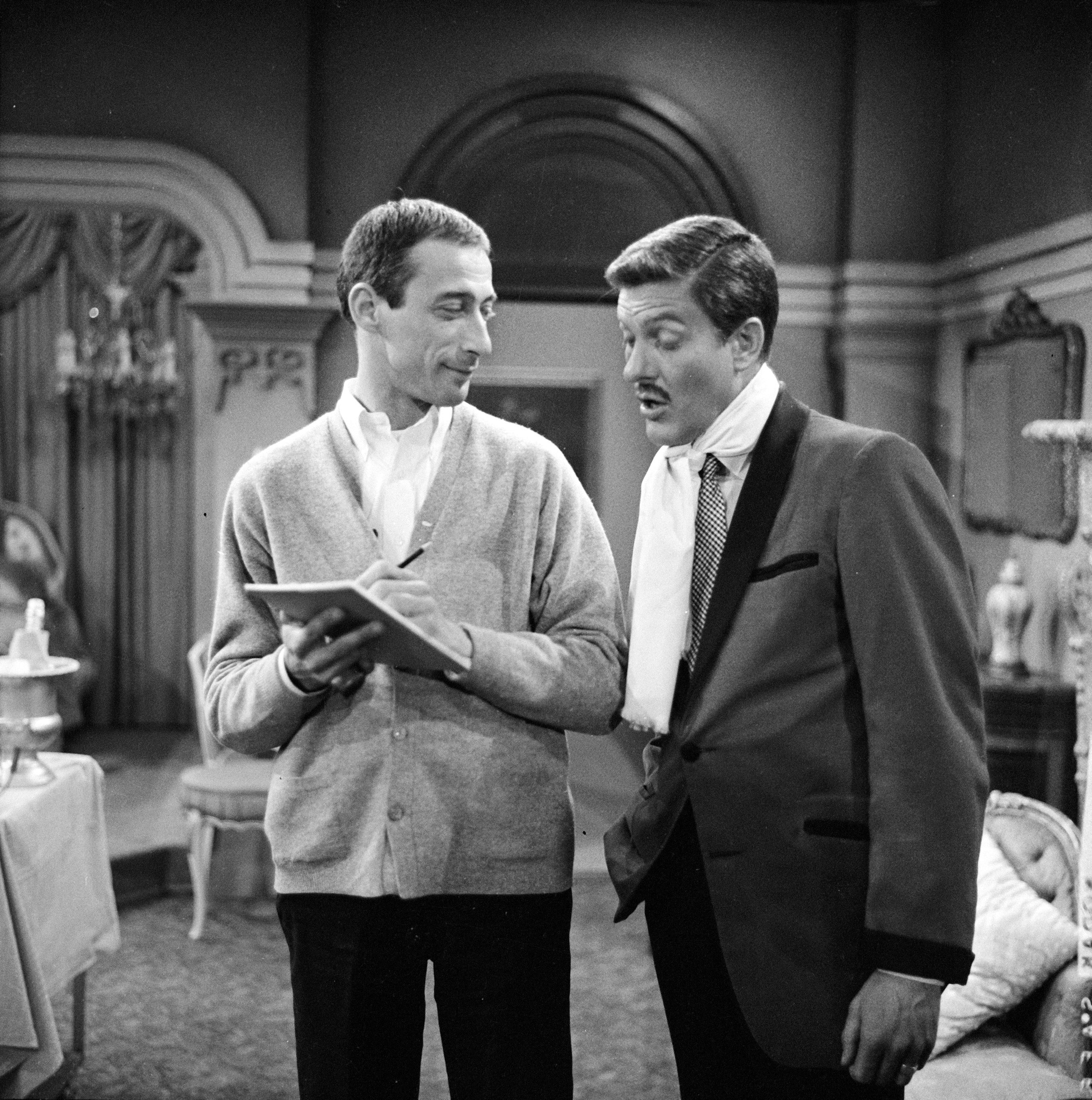 Still of Dick Van Dyke and Frank Adamo in The Dick Van Dyke Show (1961)