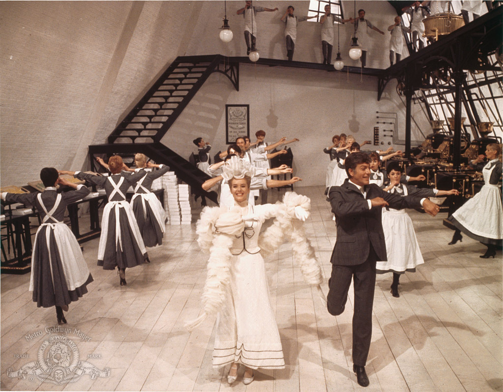 Still of Dick Van Dyke and Sally Ann Howes in Chitty Chitty Bang Bang (1968)
