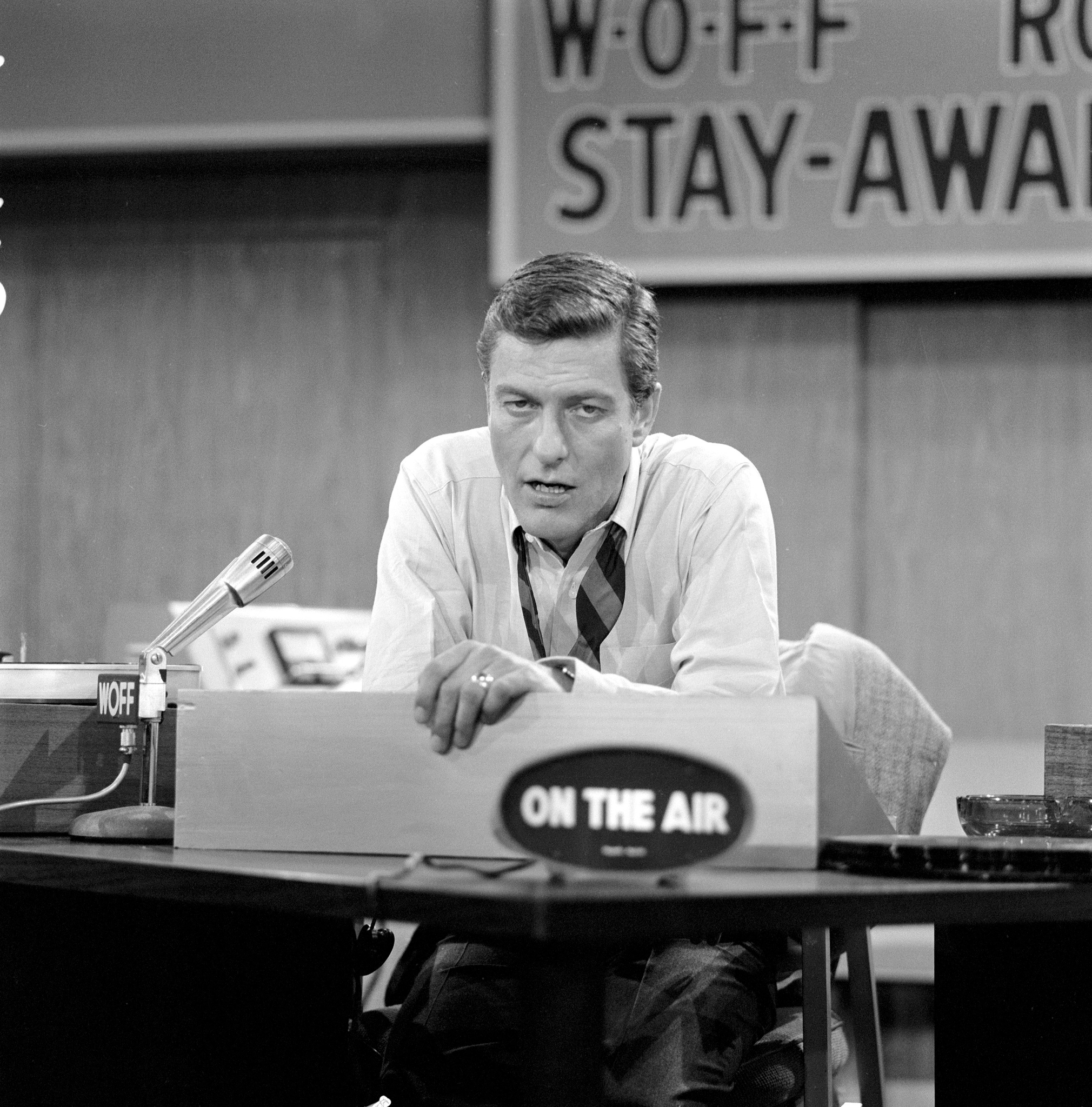 Still of Dick Van Dyke in The Dick Van Dyke Show (1961)