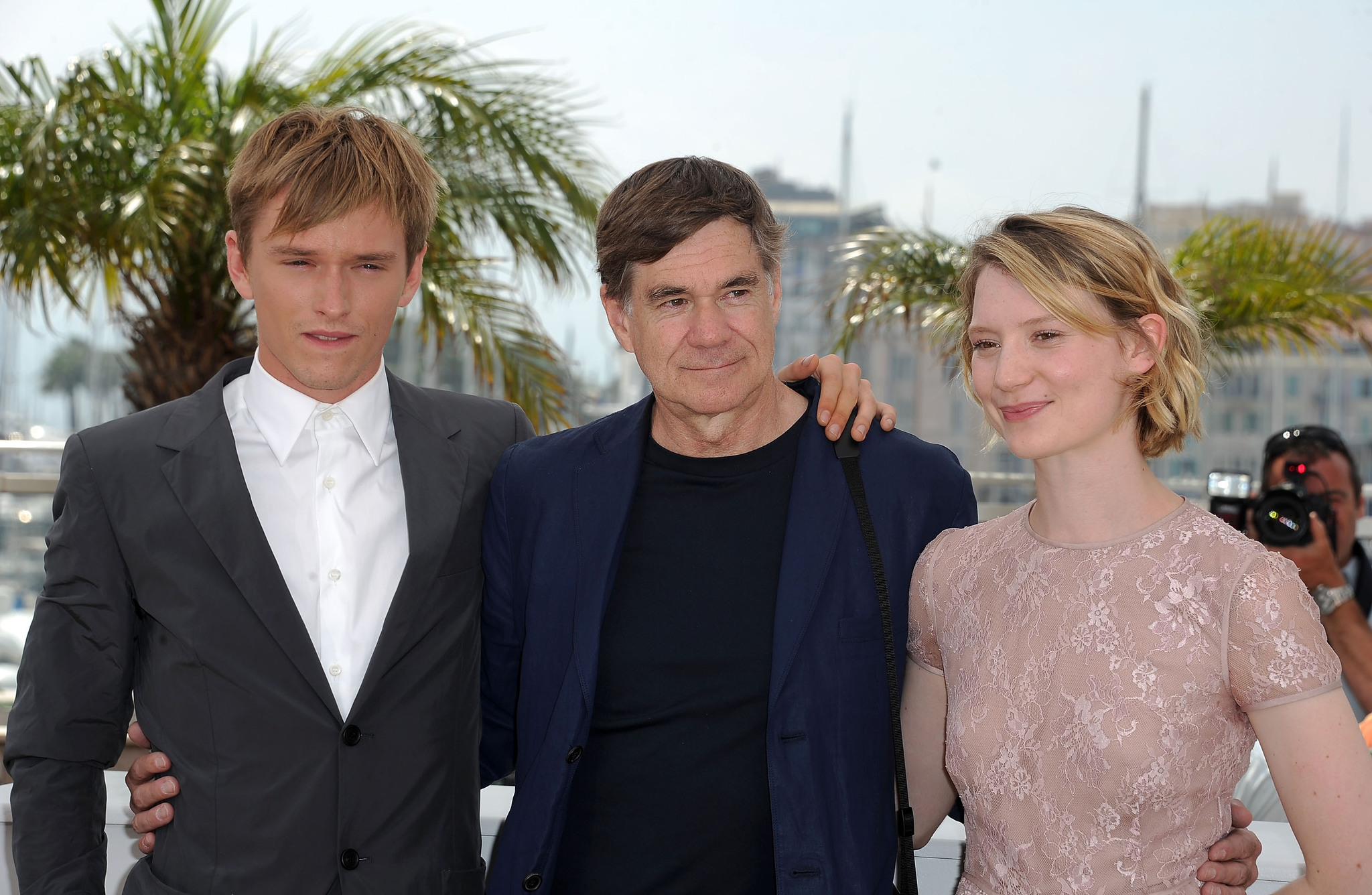Gus Van Sant, Henry Hopper and Mia Wasikowska at event of Restless (2011)