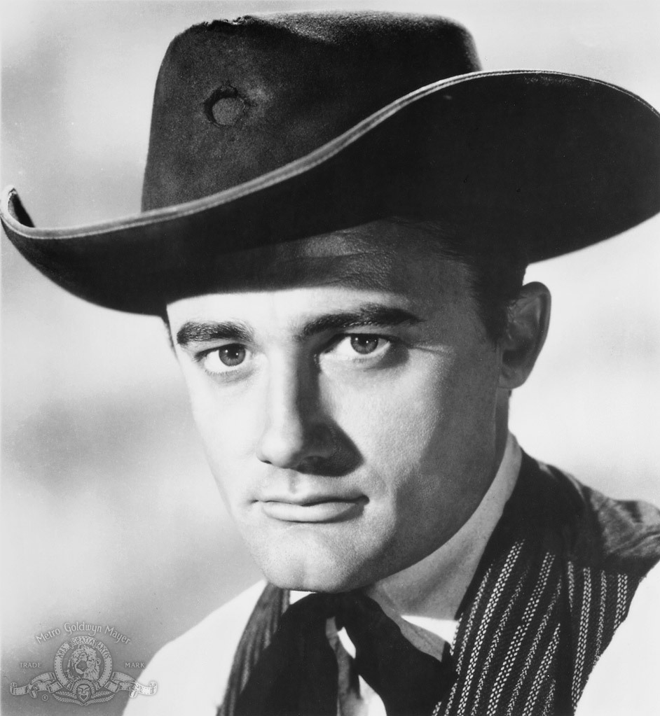 Still of Robert Vaughn in The Magnificent Seven (1960)