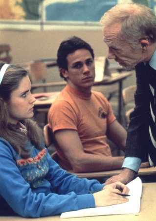 Jennifer Jason Leigh, Ray Walston Film Set Fast Times At Ridgemont High (1982) 0083929 Universal Pictures