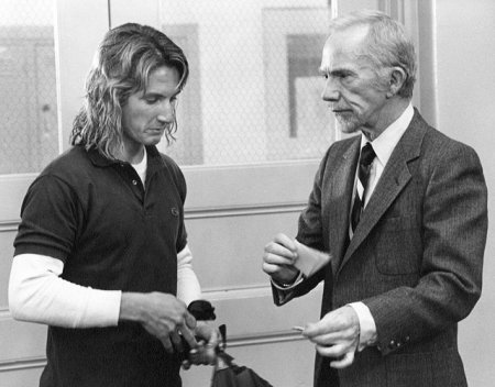 Sean Penn, Ray Walston Film Set Fast Times At Ridgemont High (1982) 0083929 Universal Pictures
