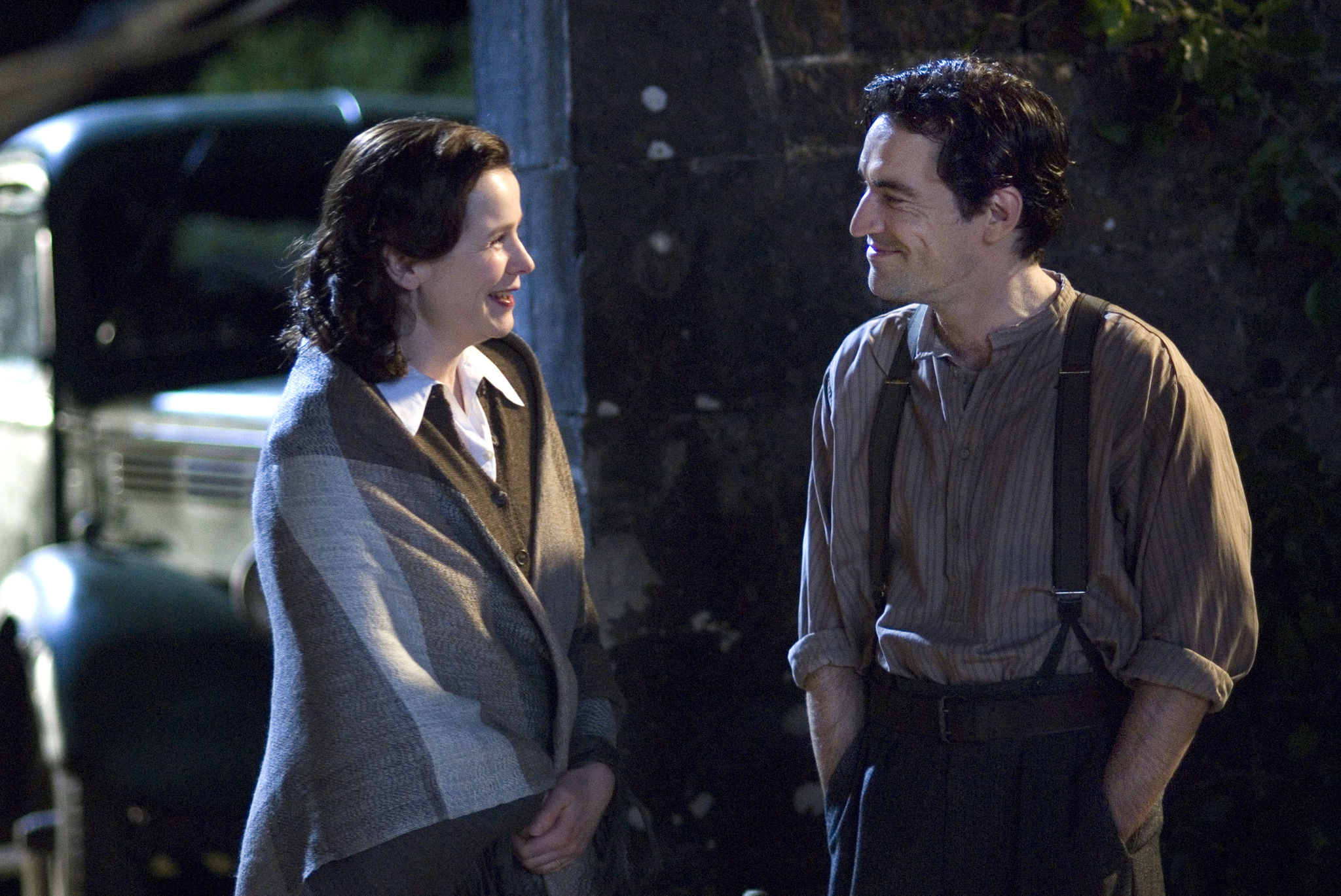 Still of Ben Chaplin and Emily Watson in The Water Horse (2007)