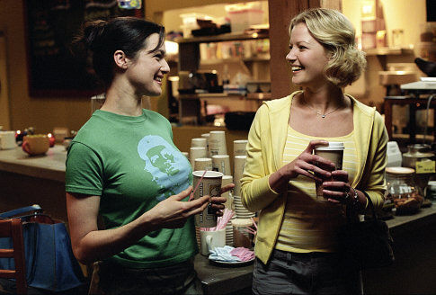 Still of Gretchen Mol and Rachel Weisz in The Shape of Things (2003)