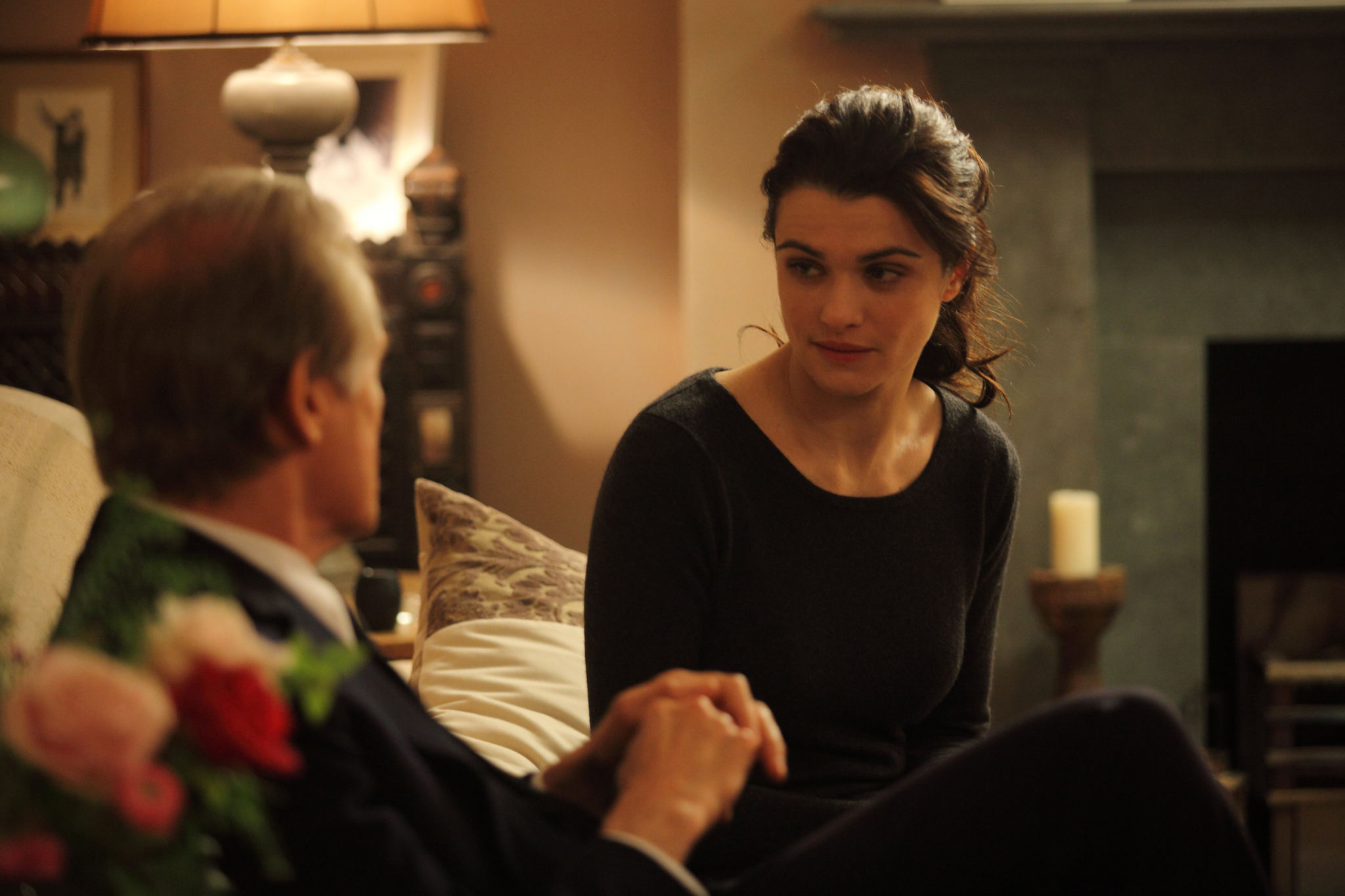 Still of Rachel Weisz and Bill Nighy in Page Eight (2011)