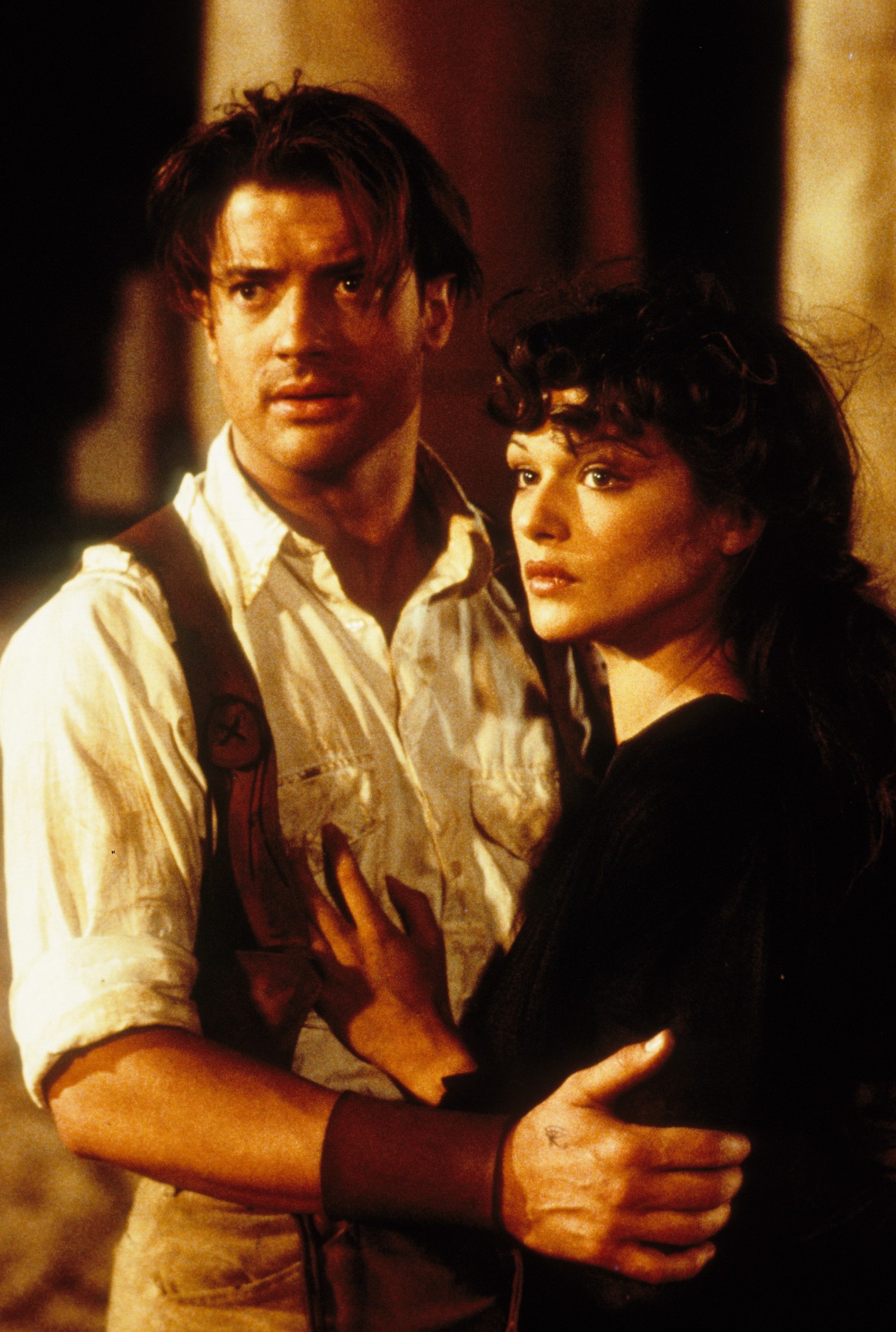 Still of Brendan Fraser and Rachel Weisz in The Mummy (1999)