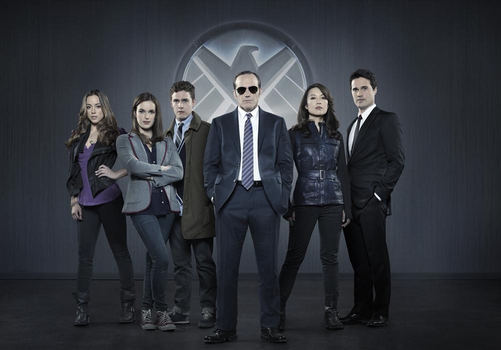 Still of Ming-Na Wen, Clark Gregg, Iain De Caestecker, Brett Dalton, Chloe Bennet and Elizabeth Henstridge in Agents of S.H.I.E.L.D. (2013)