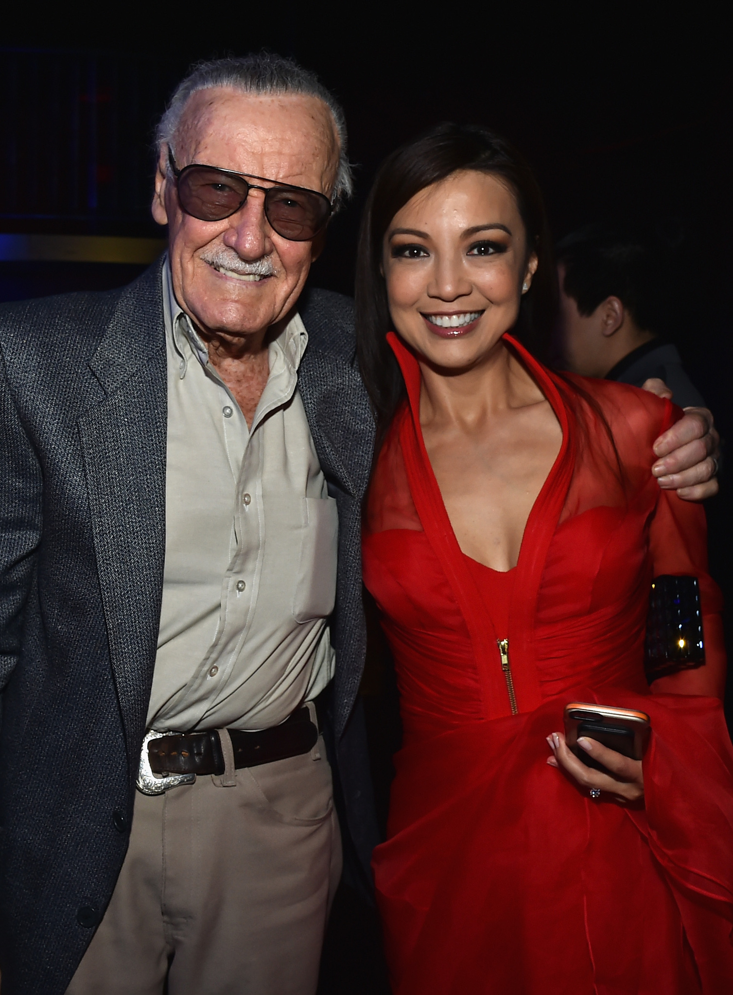 Ming-Na Wen and Stan Lee at event of Kersytojai 2 (2015)