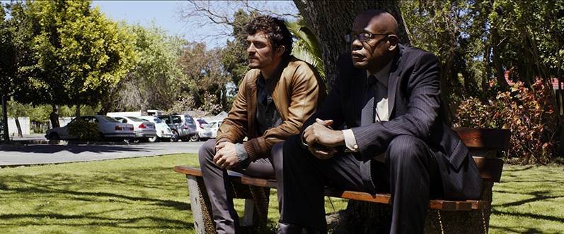 Still of Forest Whitaker and Orlando Bloom in Zulu (2013)