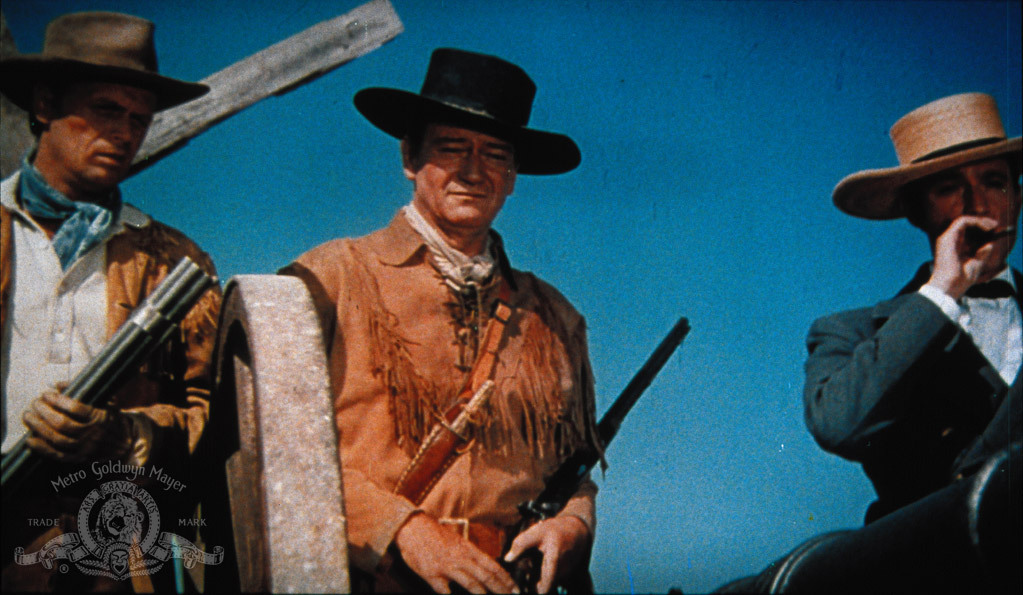 Still of John Wayne, Richard Widmark and Laurence Harvey in The Alamo (1960)