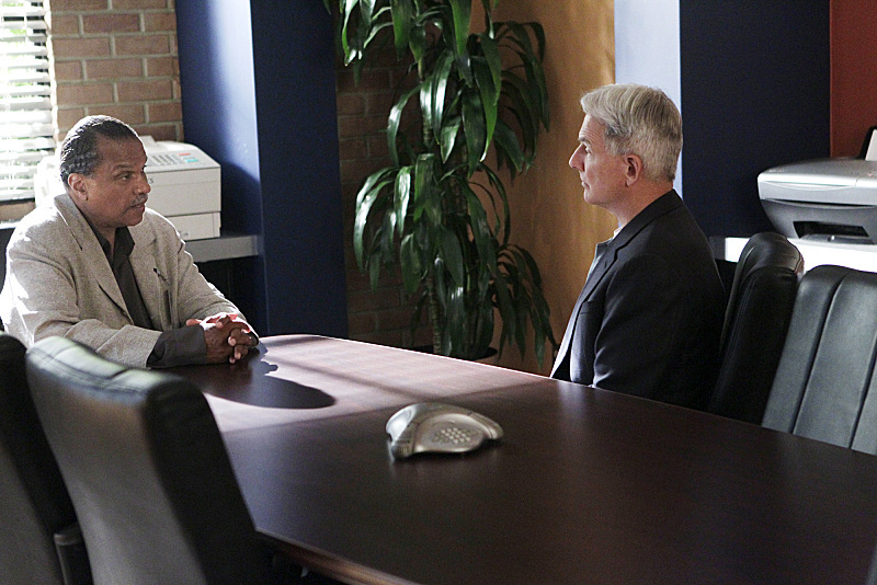 Still of Mark Harmon and Billy Dee Williams in NCIS: Naval Criminal Investigative Service (2003)