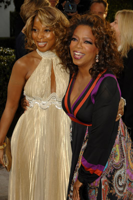 Oprah Winfrey and Mary J. Blige at event of The 79th Annual Academy Awards (2007)