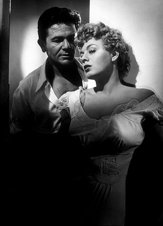 Shelley Winters and John Garfield in 