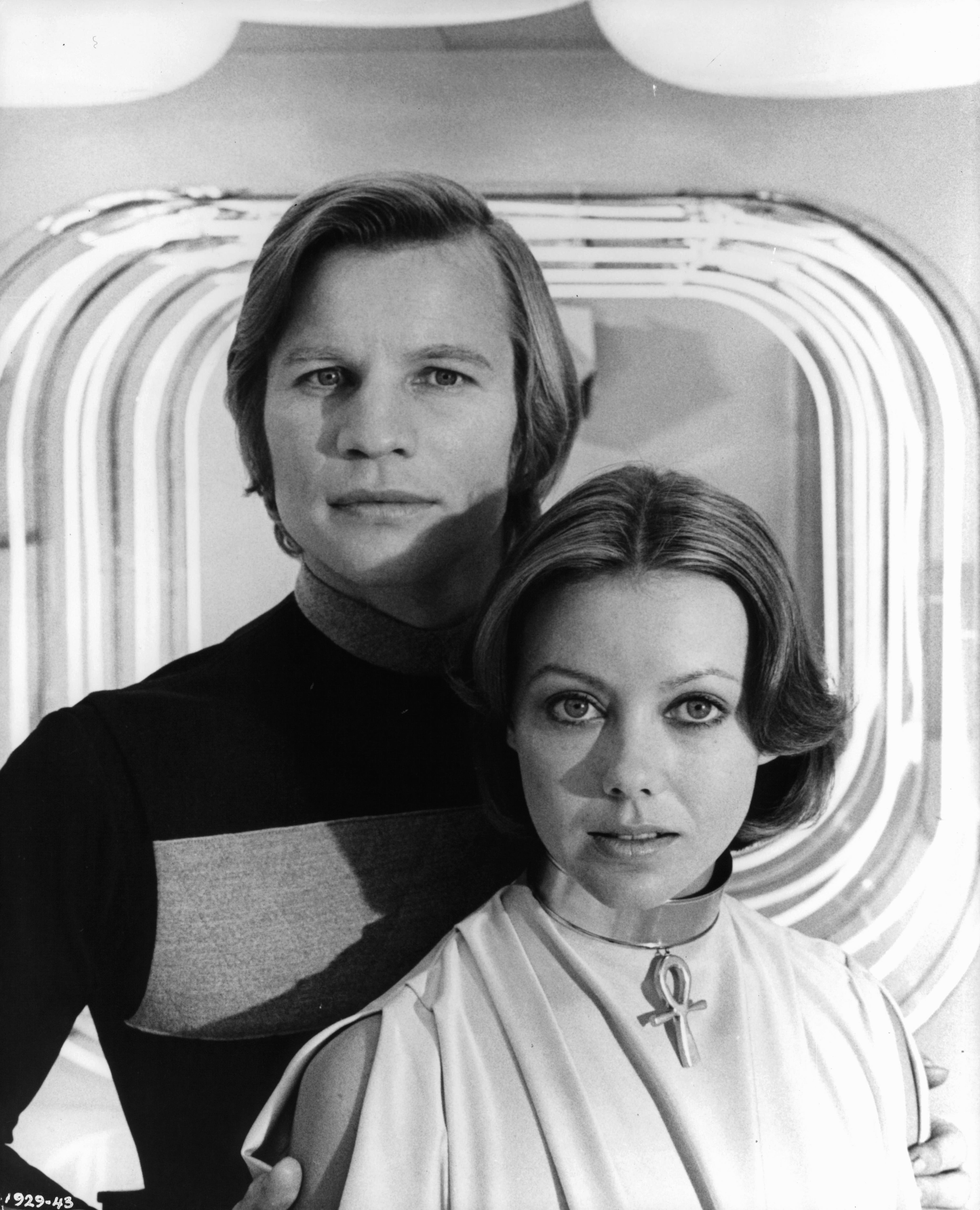 Still of Jenny Agutter and Michael York in Logan's Run (1976)