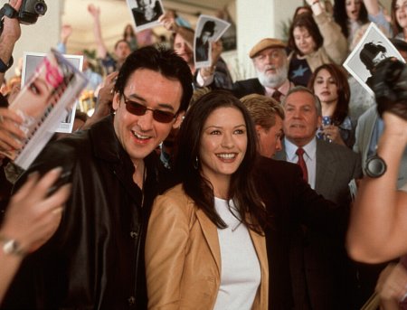 Still of John Cusack and Catherine Zeta-Jones in America's Sweethearts (2001)