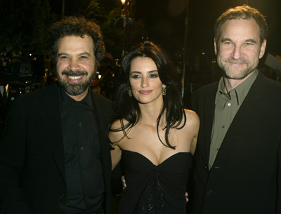 Edward Zwick, Penélope Cruz and Marshall Herskovitz at event of The Last Samurai (2003)
