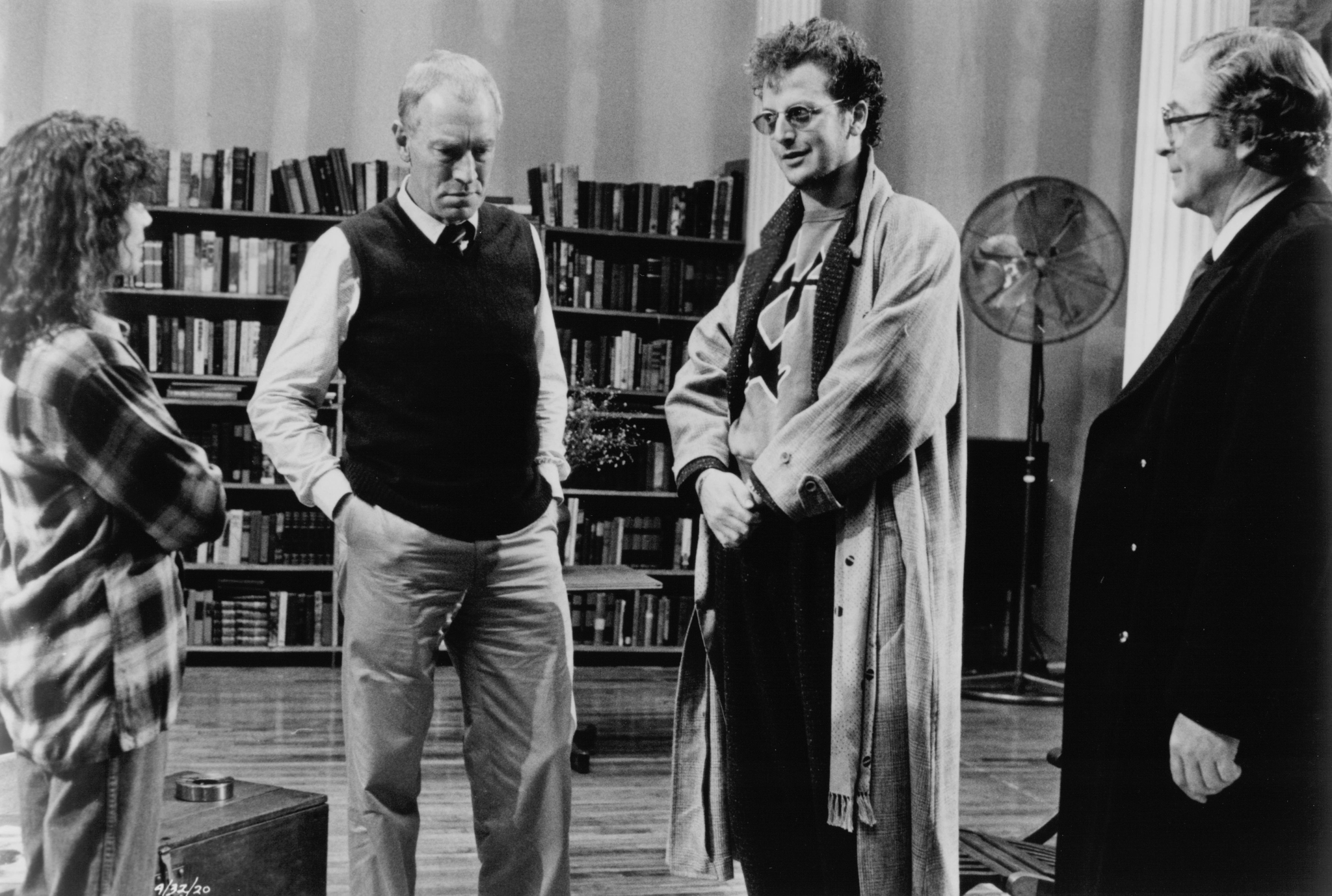 Still of Michael Caine, Barbara Hershey, Max von Sydow and Daniel Stern in Hannah and Her Sisters (1986)