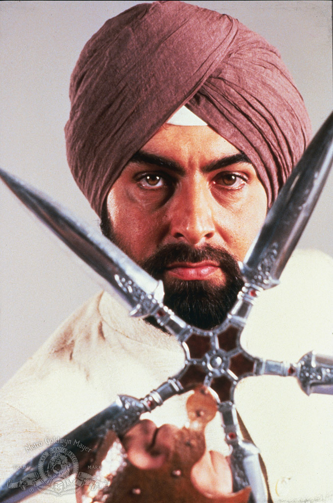 Still of Kabir Bedi in Astuonkoje (1983)