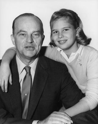 Candice Bergen and father Edgar Bergen 12/16/1955