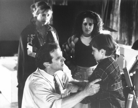 Still of Joseph Mazzello, Corinne Bohrer, Richard Gilliland and Ashlee Levitch in Star Kid (1997)