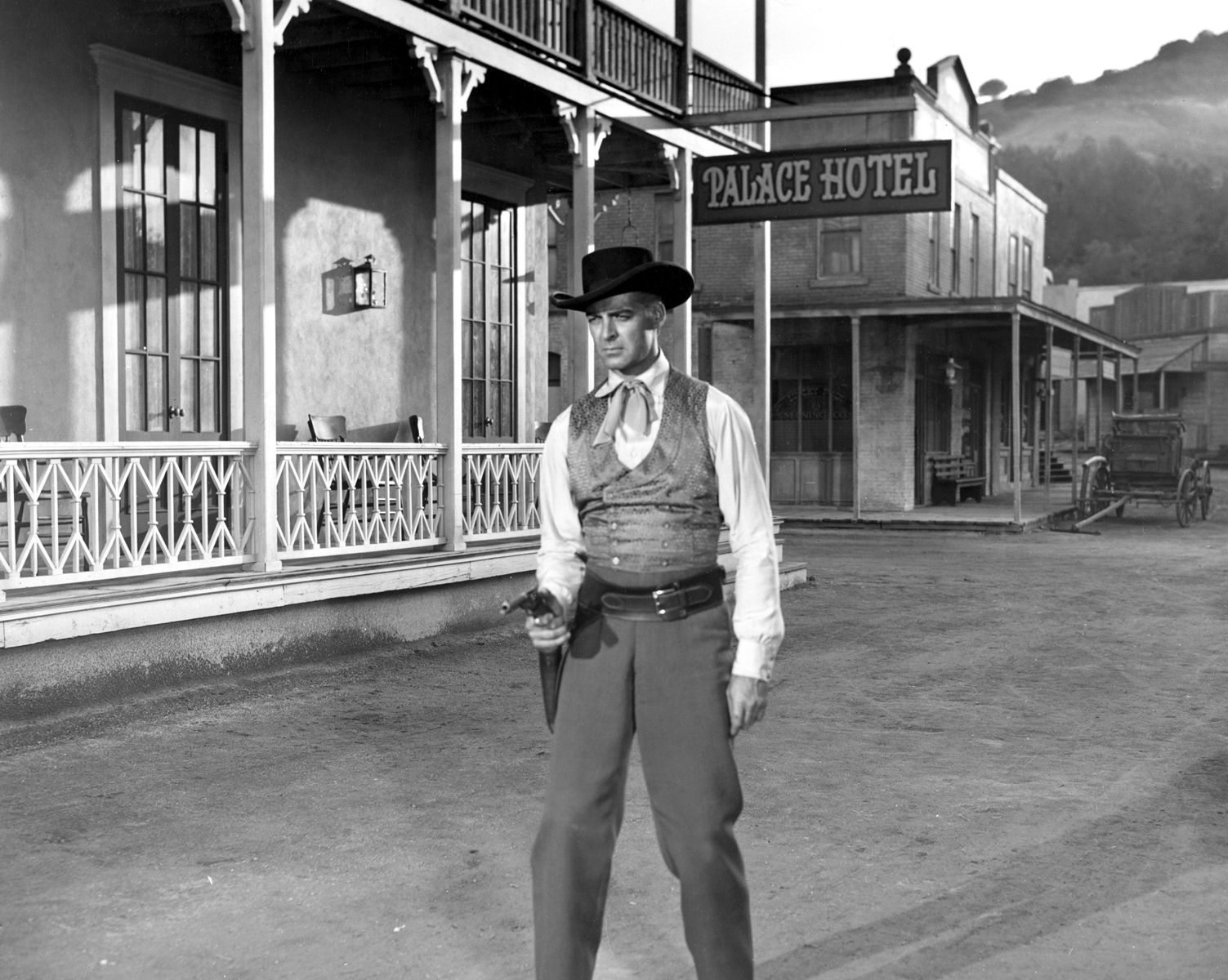Still of Rory Calhoun in Dawn at Socorro (1954)