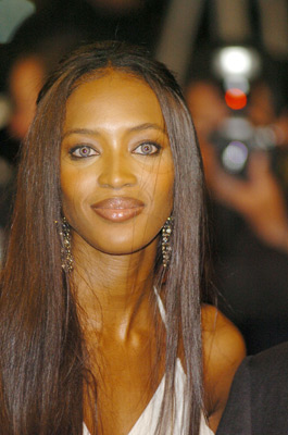 Naomi Campbell at event of The Assassination of Richard Nixon (2004)