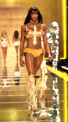 Naomi Campbell at event of The Victoria's Secret Fashion Show (2002)