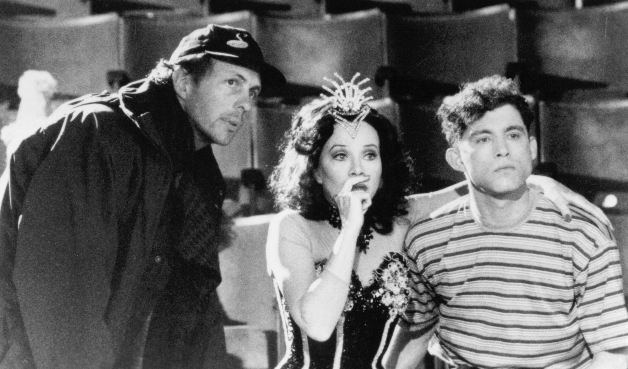 Still of Leslie Caron, Peter Chelsom and Lee Evans in Funny Bones (1995)