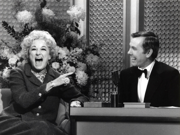 Still of Johnny Carson and Phyllis Diller in Pioneers of Television (2008)