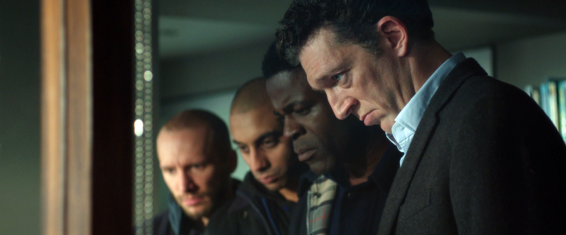 Still of Vincent Cassel, Danny Sapani and Wahab Sheikh in Transo busena (2013)