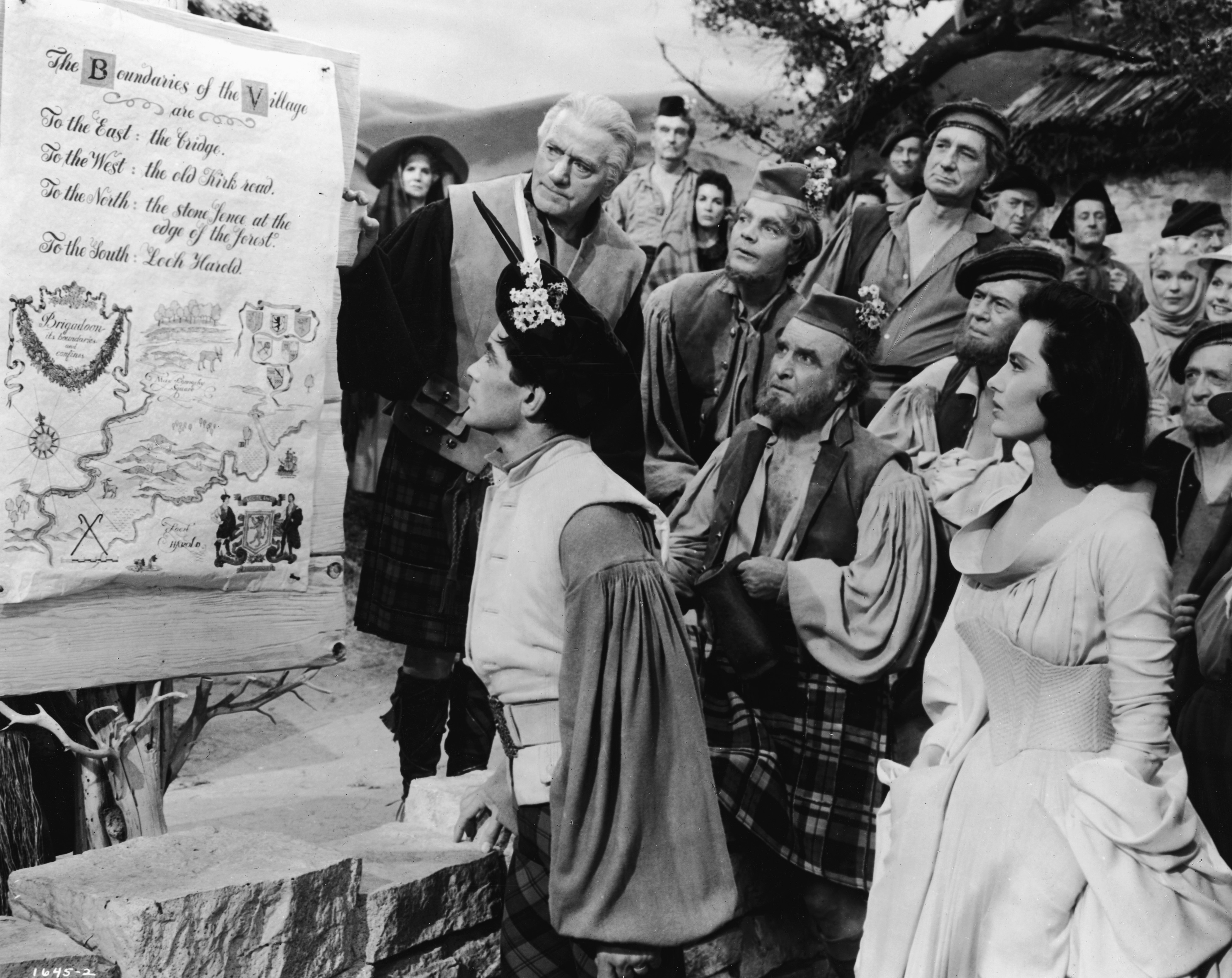 Still of Cyd Charisse, Hugh Laing and Albert Sharpe in Brigadoon (1954)