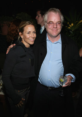 Philip Seymour Hoffman and Sheryl Crow at event of Before the Devil Knows You're Dead (2007)