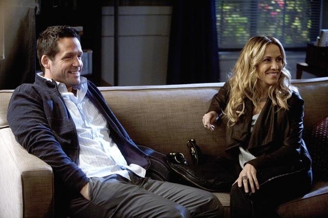 Still of Sheryl Crow and Josh Hopkins in Cougar Town (2009)