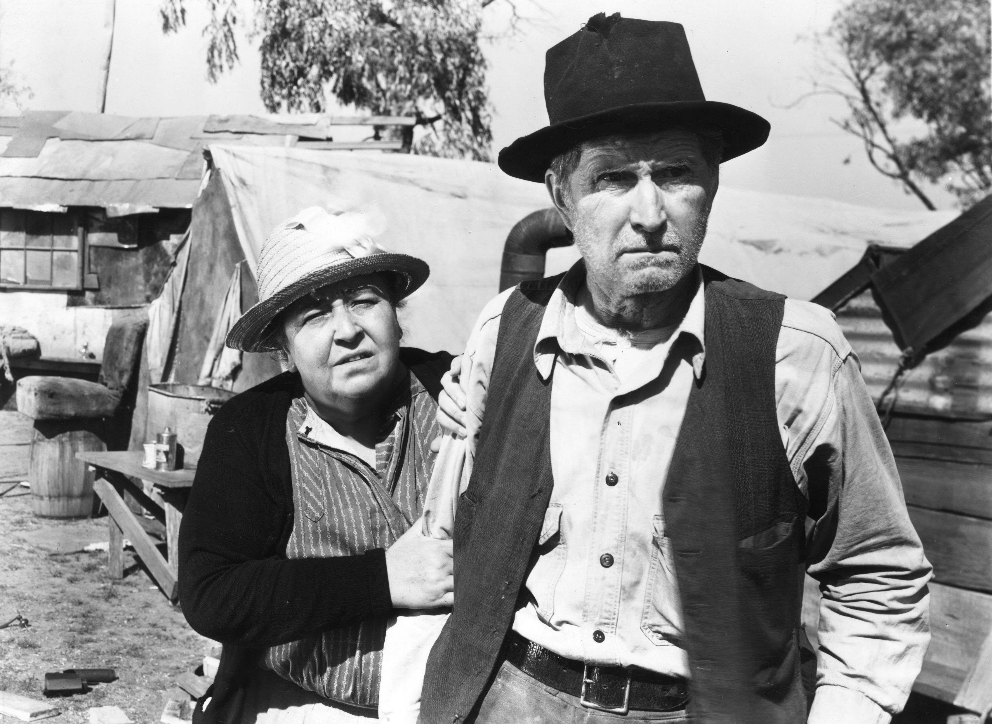 Still of Jane Darwell and Russell Simpson in The Grapes of Wrath (1940)