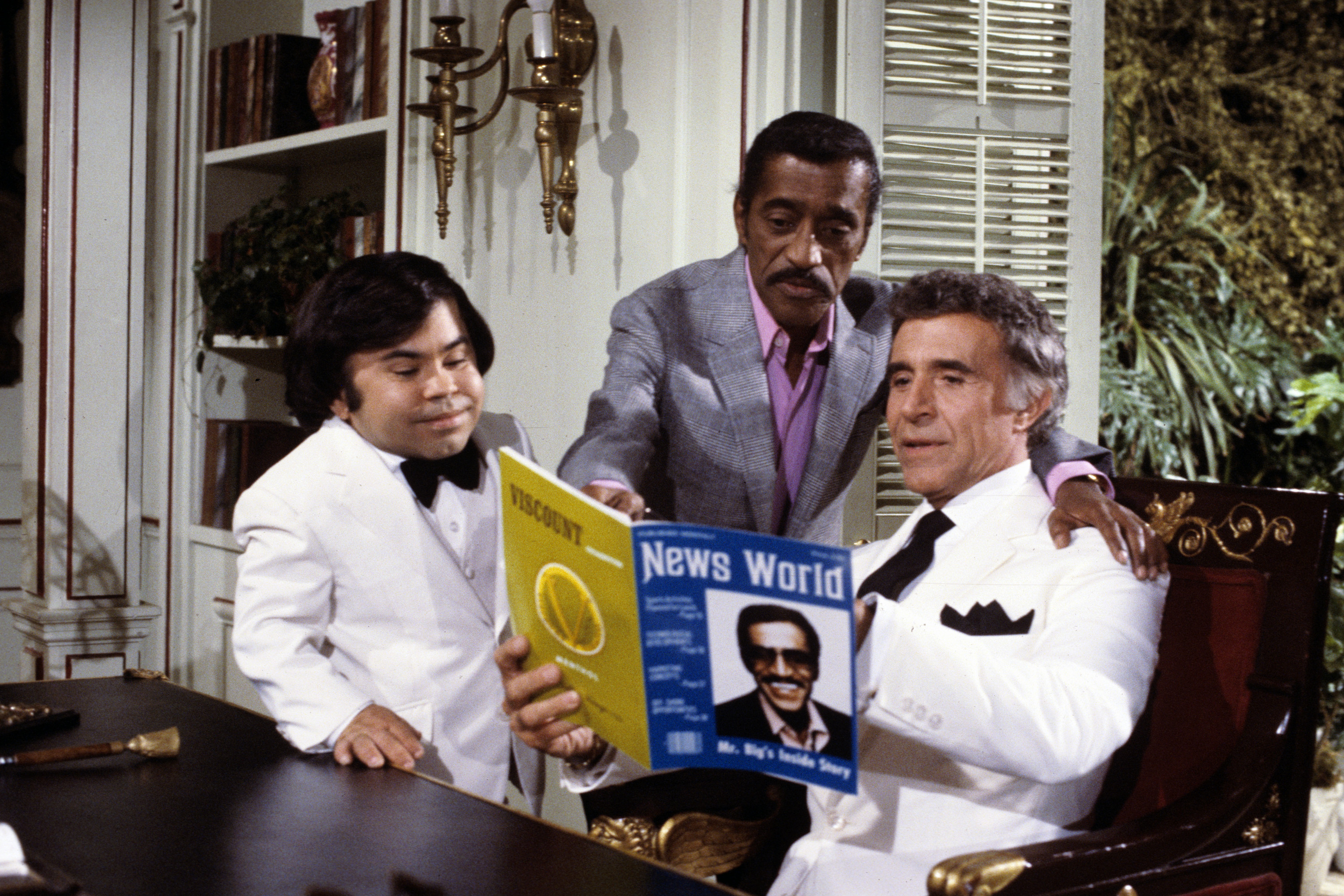 Still of Ricardo Montalban, Sammy Davis Jr. and Hervé Villechaize in Fantasy Island (1977)