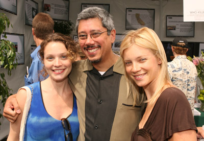 Dean Devlin, Lisa Brenner and Amy Smart at event of Who Killed the Electric Car? (2006)