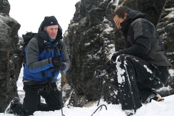 Still of Will Ferrell and Bear Grylls in Man vs. Wild (2006)