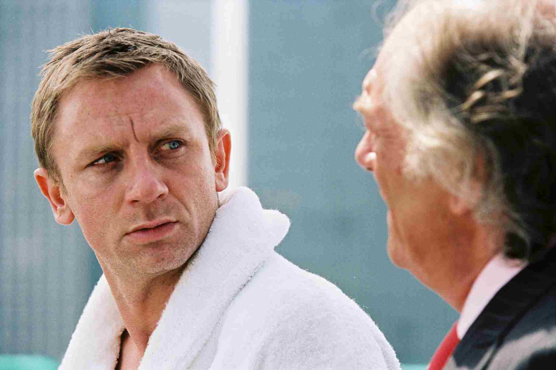 Still of Michael Gambon and Daniel Craig in Layer Cake (2004)