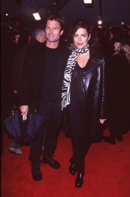 Harry Hamlin and Lisa Rinna at event of Kaip bus, taip gerai (1997)