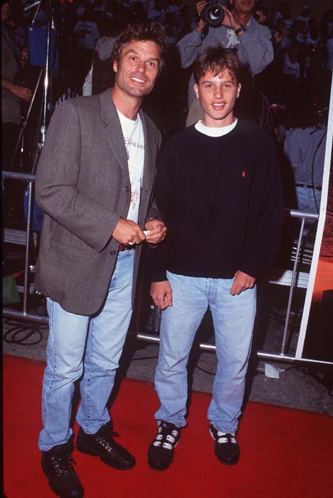 Harry Hamlin at event of Nepriklausomybes diena (1996)